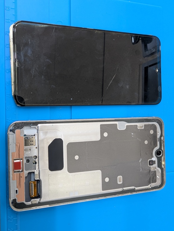 Galaxy S22（ギャラクシーエストゥエンティツー）の液晶画面交換ならスマホ修理工房へお任せください